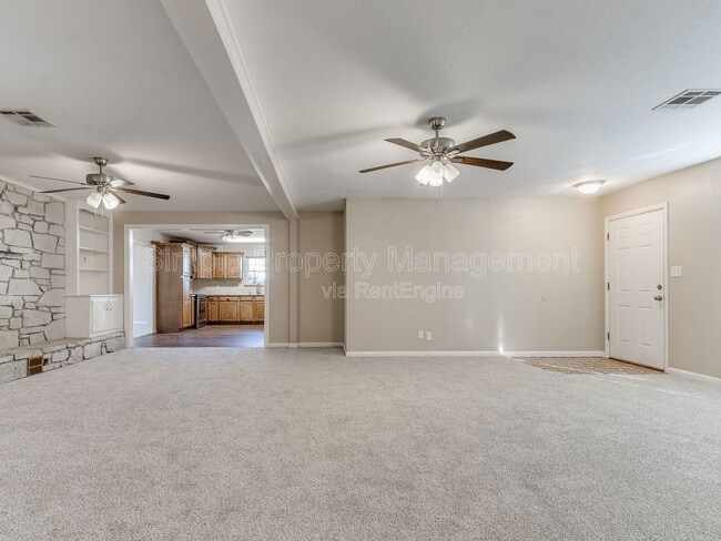 Photo - 921 Harrison St