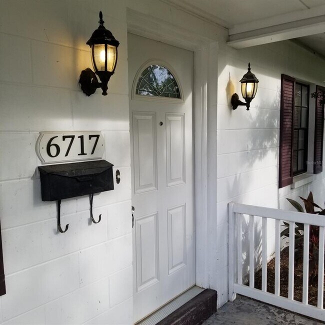 Photo - 6717 Mornay Cir