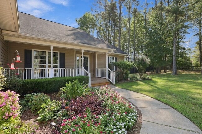 570 Buchanan Rd