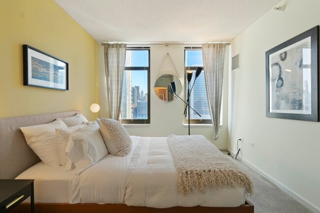 Photo - 339 N Desplaines St Unit 701