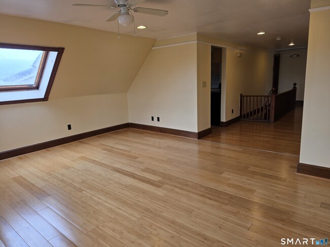Photo - 16 Tilley St Unit 3