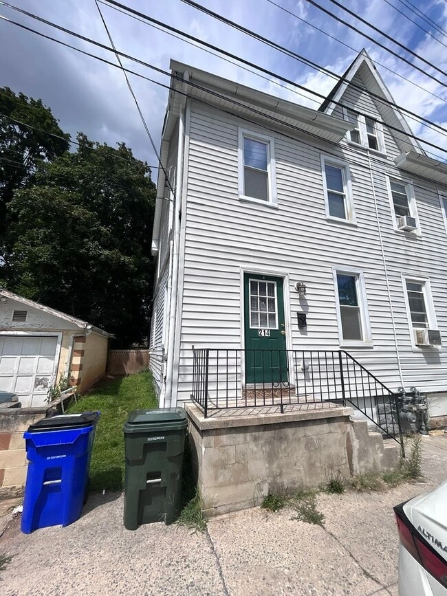 214 Jefferson St