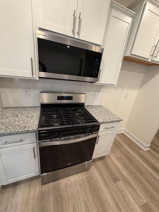 Photo - Mebane / Townhouse