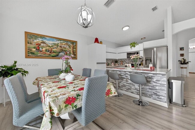 Photo - 10101 SW 162nd Ct