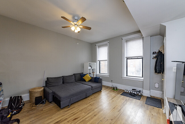 Photo - 2117 N Winchester Ave Apartment Unit 2F