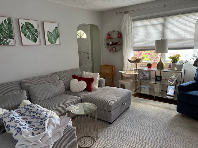 29 Savory St
