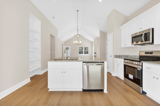 Photo - 1138 Hanover Ln