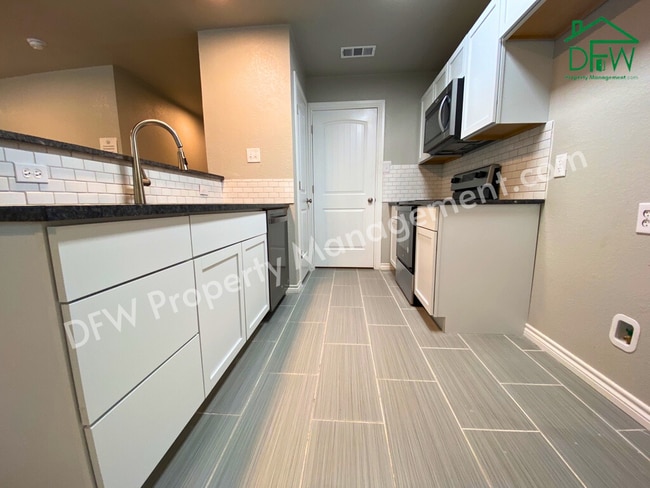 Photo - Charming 4 Bedroom 2 Bathroom Home on a Corner Lot in Fort Worth!