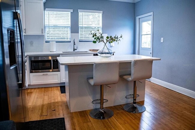 Photo - 2908 Sanchez St