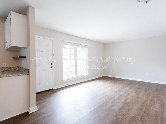 Photo - 867 Colony Dr Unit F104