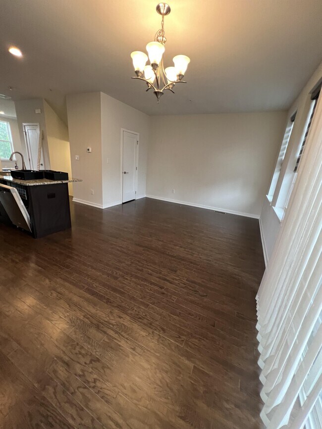 Photo - 25 Jessop Ln