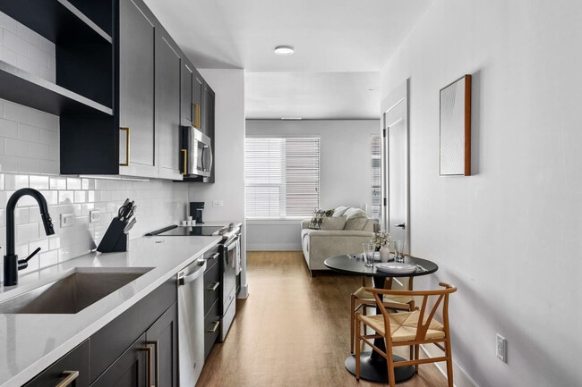 Photo - 2412 W Cypress St Unit ID1312504P