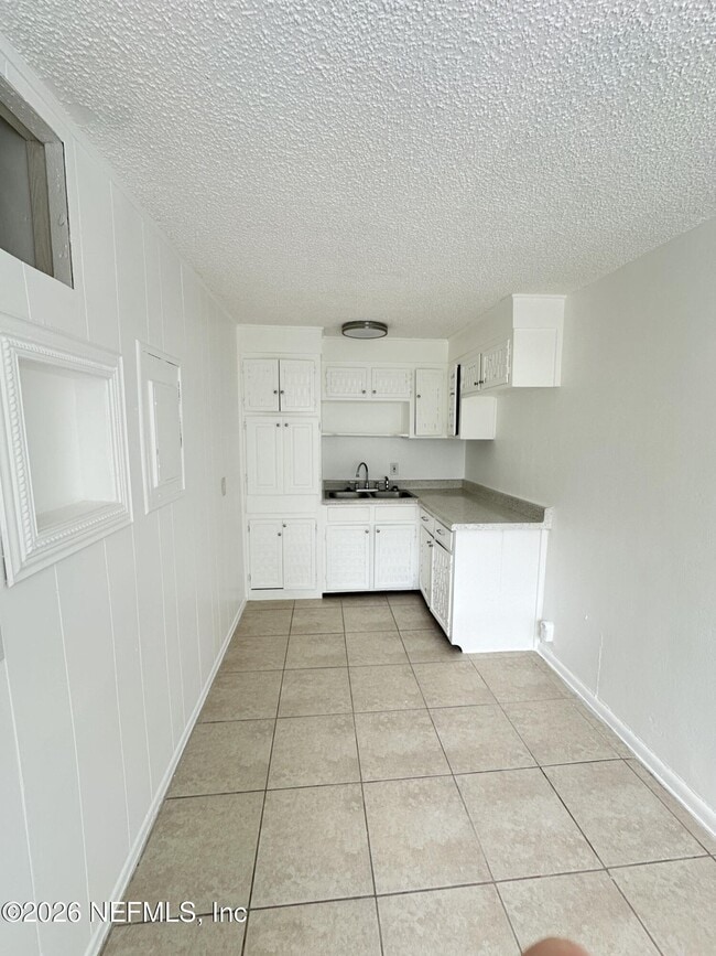 Photo - 7915 Hare Ave