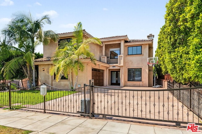 419 Laurel Ave