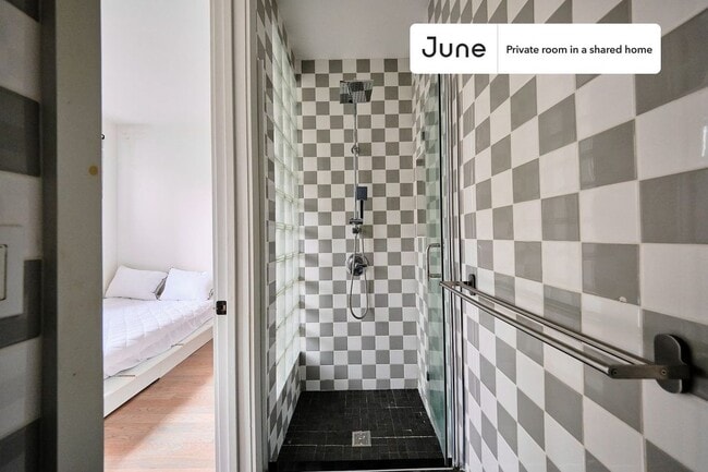 Photo - Room in Shared 3 bed/3 bath home Unit B