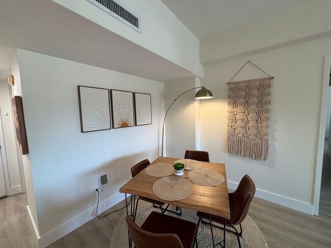 Photo - 14 Lockwood Dr