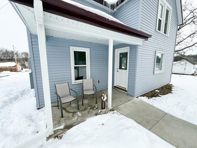 Photo - 602 Grove St