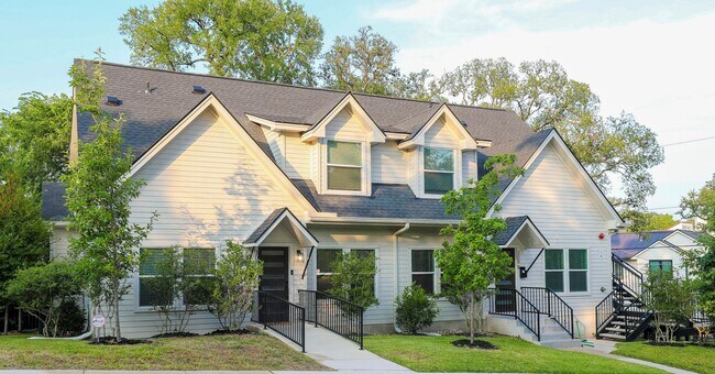 Photo - 8 Bedrooms 8 Baths Pre-leasing Now for 202...