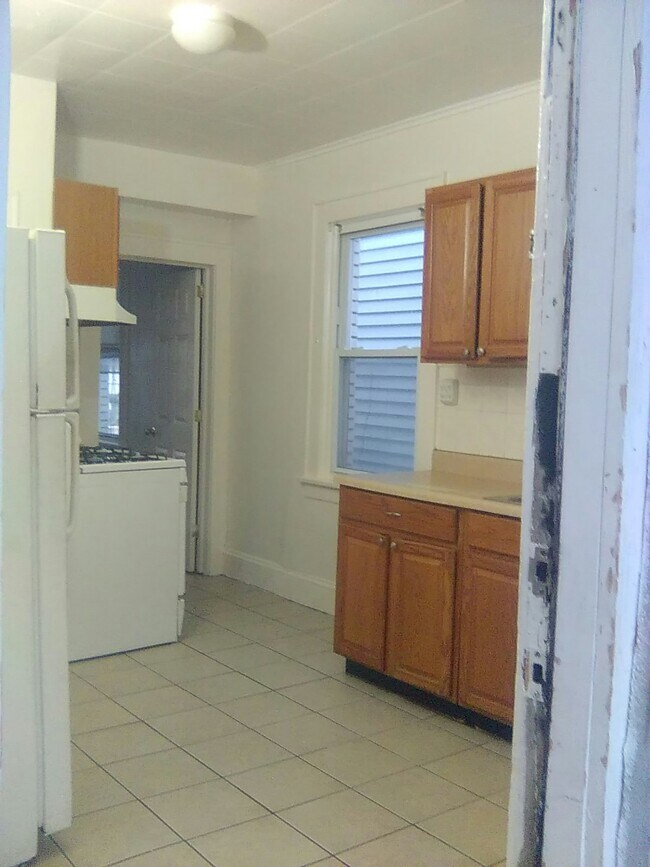 Photo - 89 Maple St Unit second floor apt 2