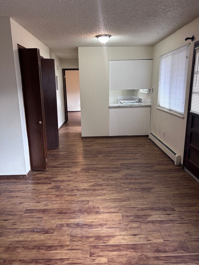 Photo - Dartmouth129 (KC-AM)