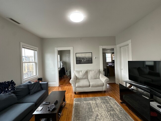 Photo - 602 Dorchester Ave Unit 3