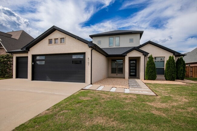 Stunning Home in a Private Gated Community - Stunning Home in a Private Gated Community