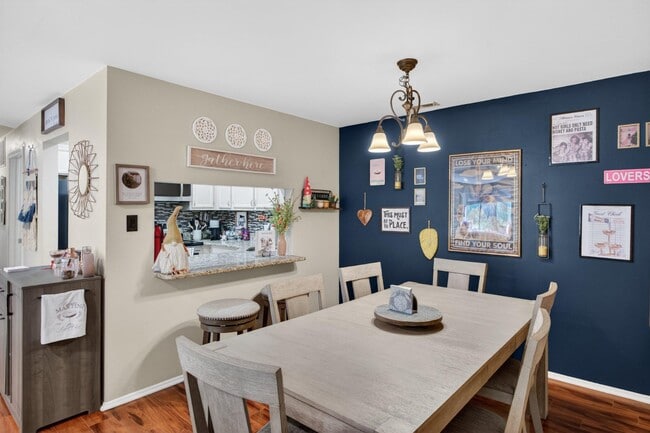 Photo - 5109B Aberdeen Dr