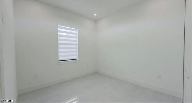 Photo - 1236 Damen St E