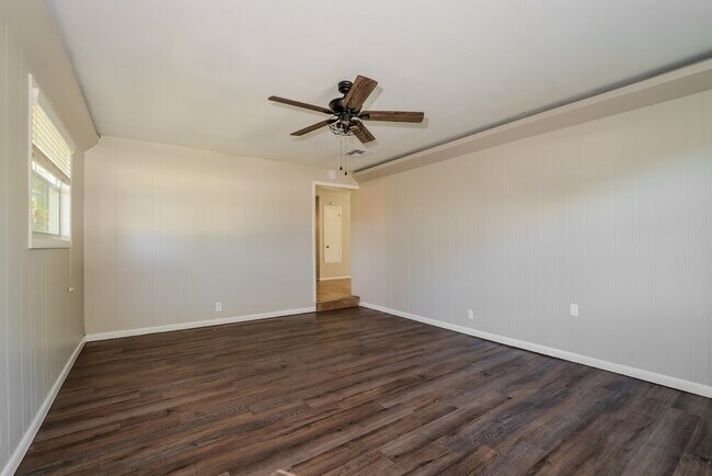 Photo - 126 Alder Ave