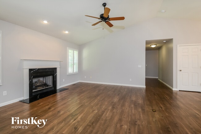 Photo - 616 Autumnwood Forest Dr