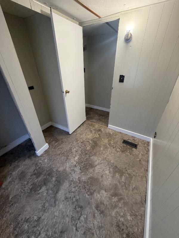 Photo - 129 Edwards St SE