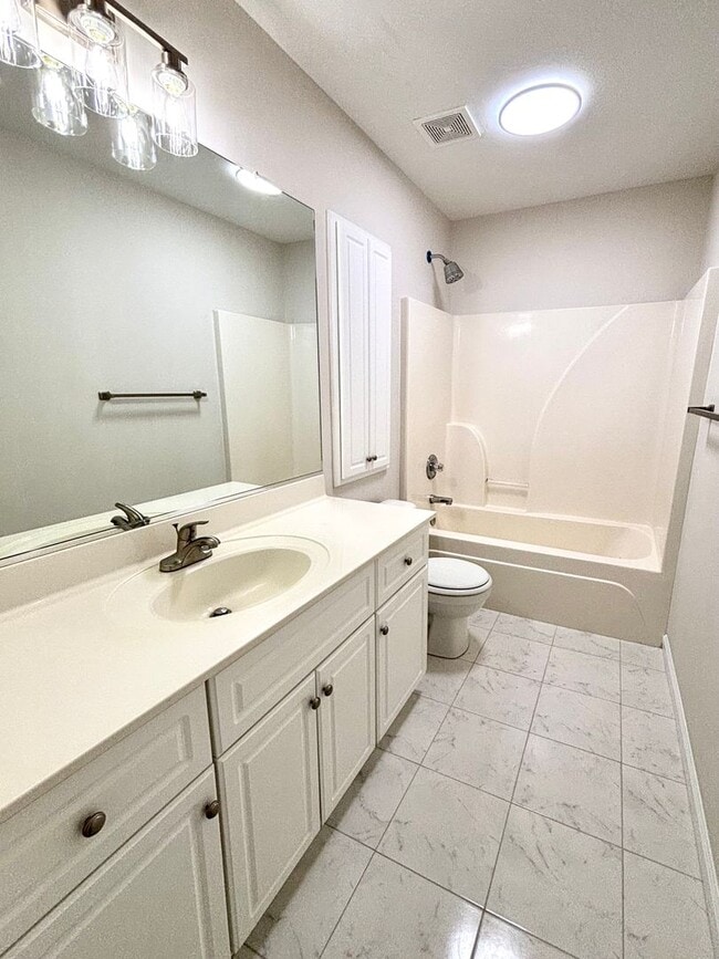 Photo - 327 Greendale Pl