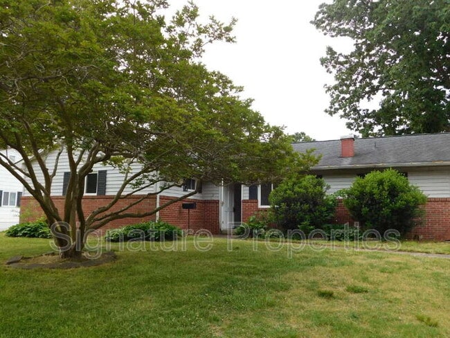 Photo - 13420 Crest Cir