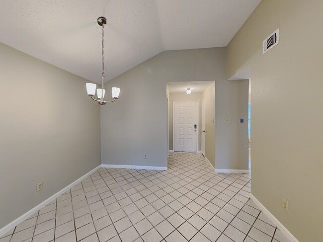 Photo - 6610 Bellfield Manor Ln