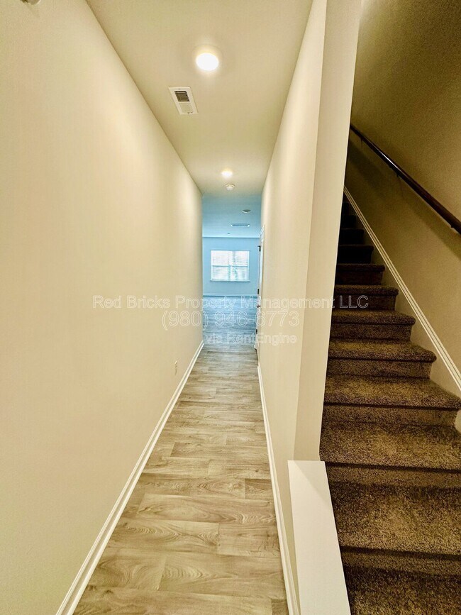 Photo - 8131 Murray Br Dr