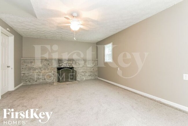 Photo - 5452 W Southport Rd