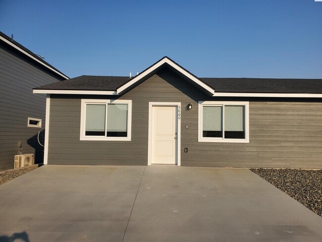 Building Photo - Brand new for rent Rental