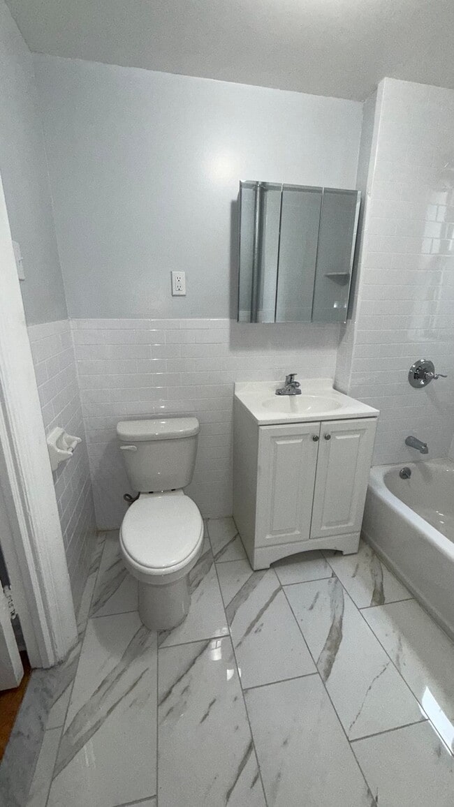 2684-Highland Arms Realty