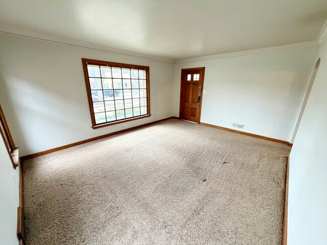 Living room with front door - 2216 Lefeber Ave Unit Lower