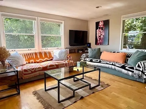 Photo - 2597 Dearborn Dr