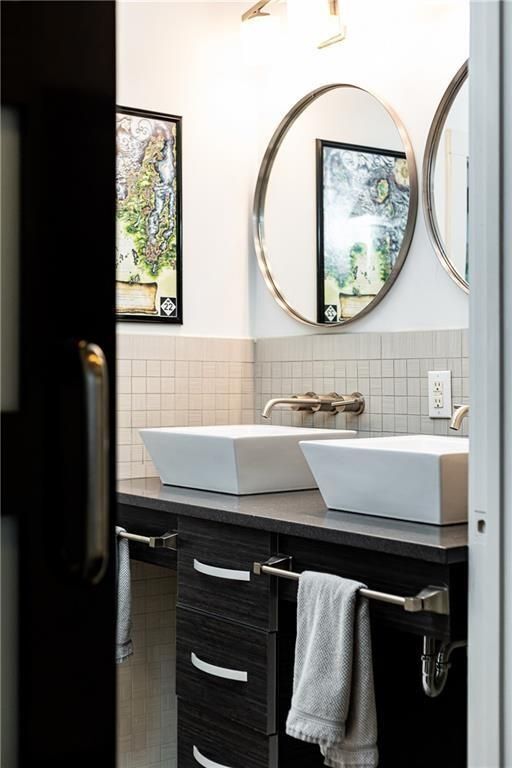 Photo - 1300 DeKalb Ave NE