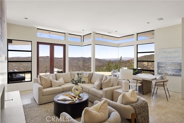 1505 Skyline Dr