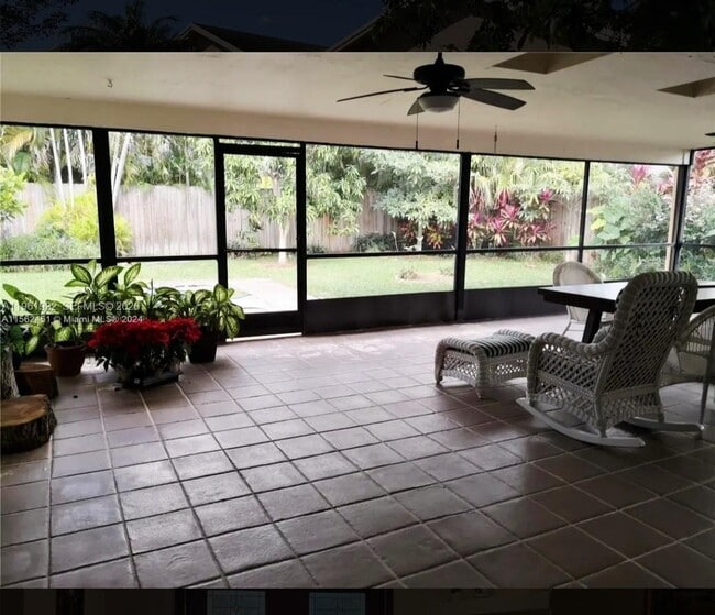 Photo - 9461 NW 16th St