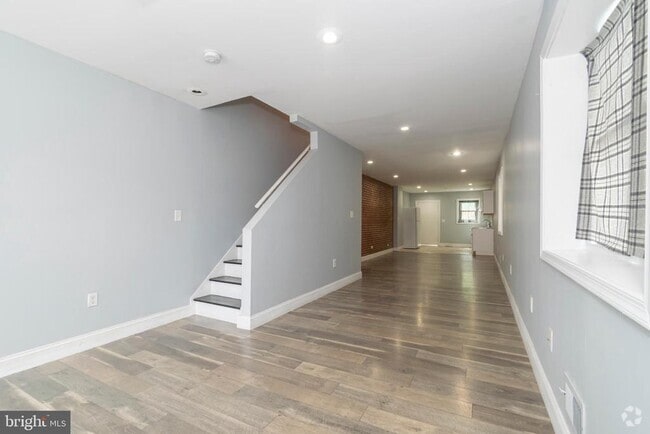 Building Photo - 2018 N Monroe St Rental