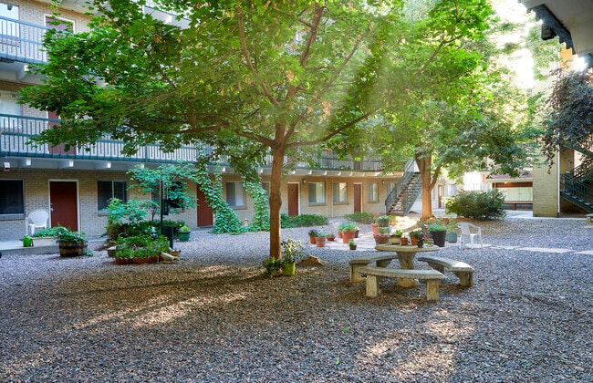 Weston Ridge Apartments