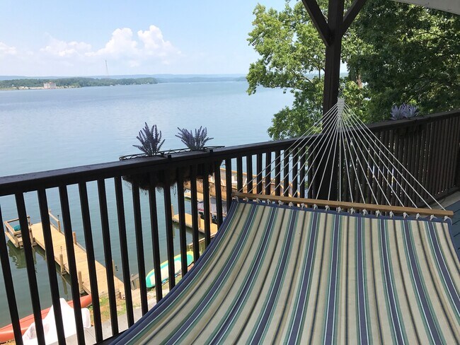 Photo - 6006 Lynn Rd