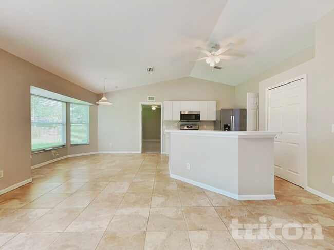 Photo - 18291 Troon Ave