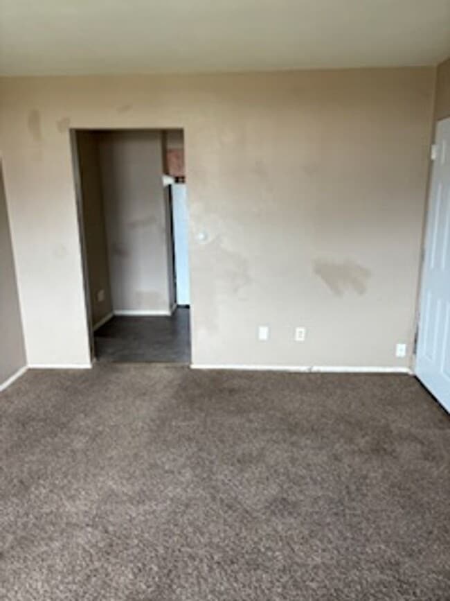 225 Miriam Dr Unidad 225 Miriam - Unit B