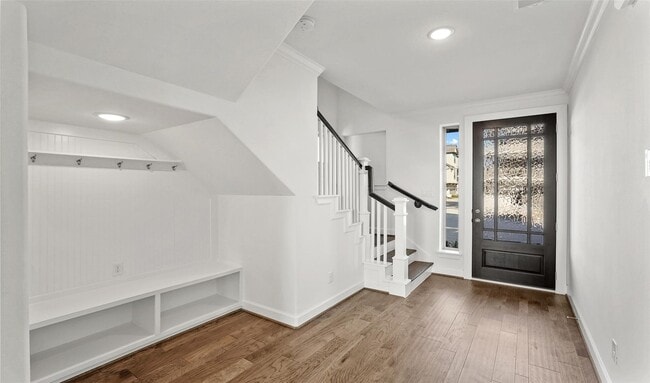 Photo - 10609 Centre Green Way