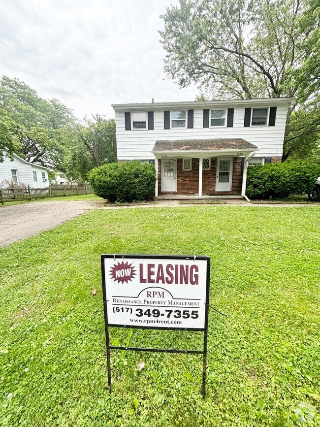Building Photo - 1632 Greencrest Ave Unit 1634 Rental